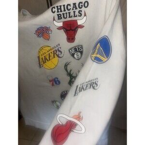 Hollister Men’s NBA Sweatshirt -XXL   (multiple logos)
